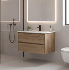 Meuble salle de bain Dune en bois suspendu avec miroir LED dans une salle de bain moderne Inobath
