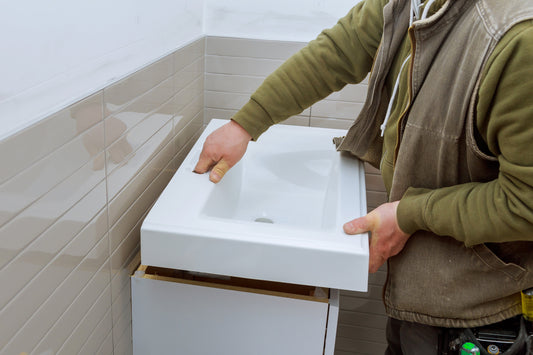 Guide complet : à quelle hauteur fixer son meuble de salle de bain ?